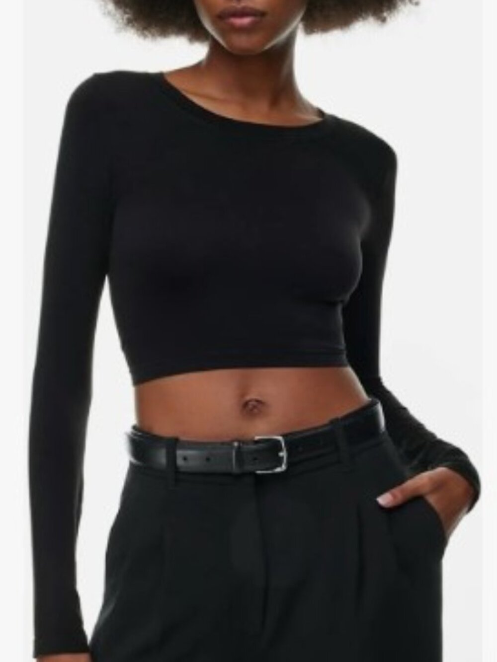 Aritzia Large  Sinch Smooth Seamless Cropped Long sleeve Top in Black  Layering